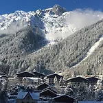 Hotel Mont-blanc Chamonix Mont Blanc